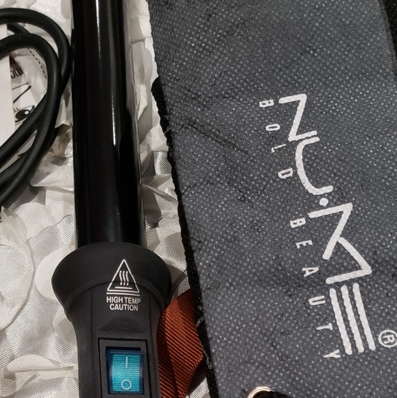 ⭐SOLD!⭐ NuMe Curling Iron Wand Black - Picture 4 of 8